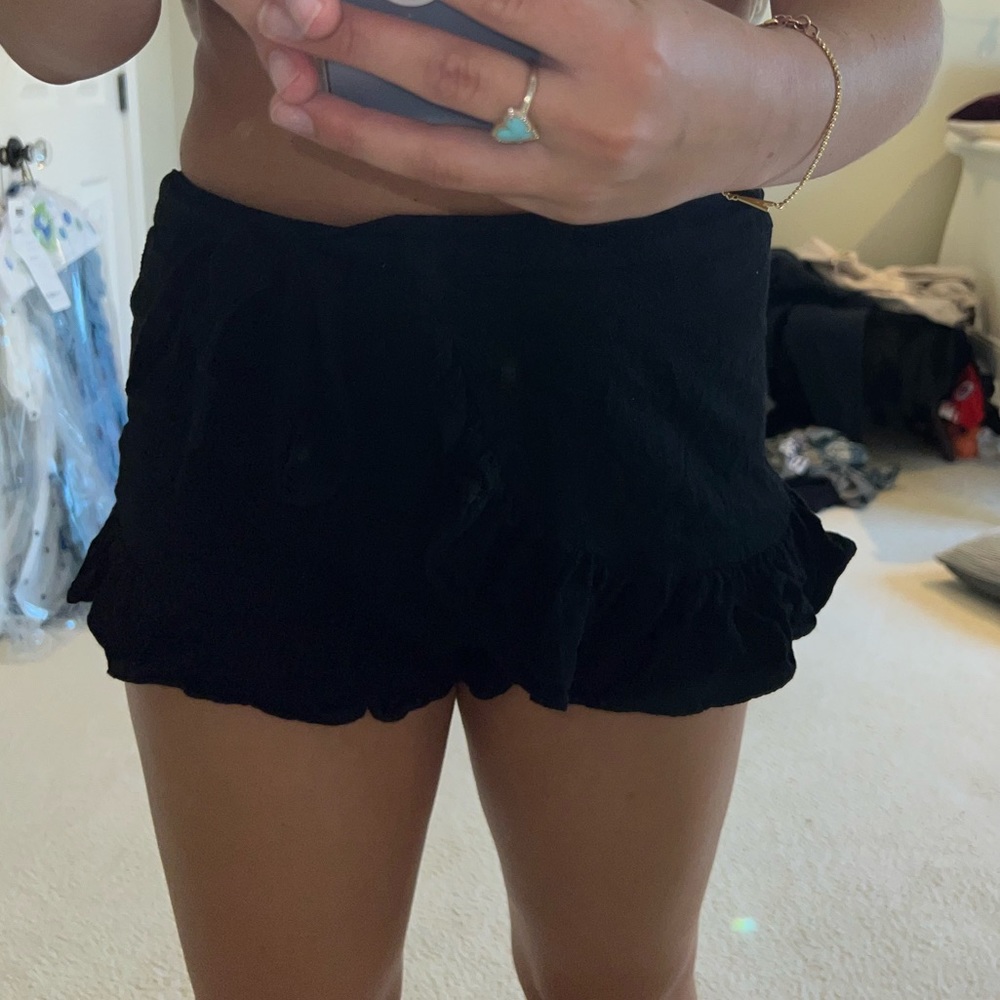 Black frilly skort with tie
